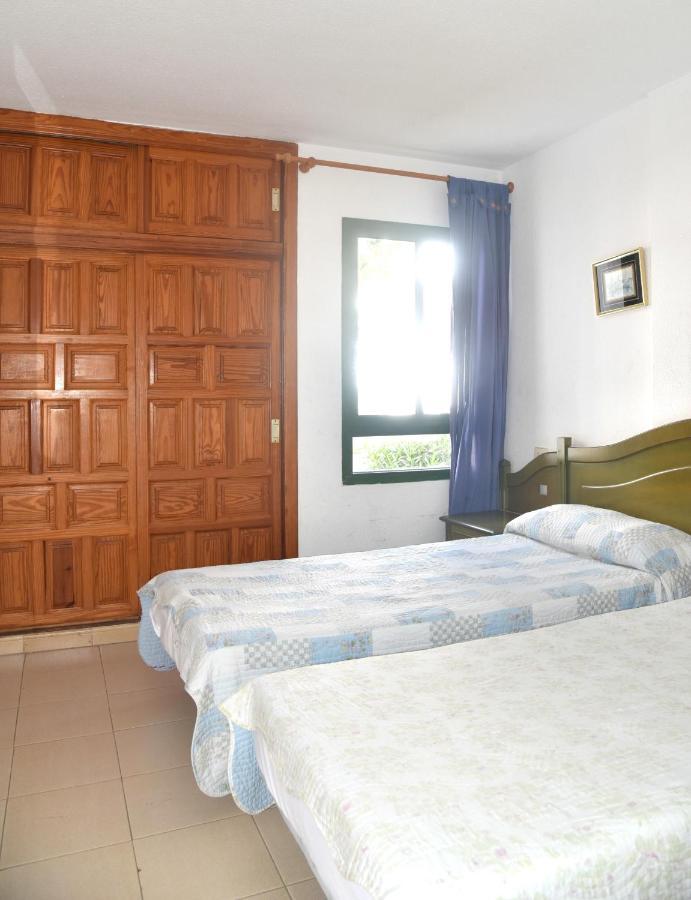 Sunny Silencio Park Apartment Арона Екстериор снимка