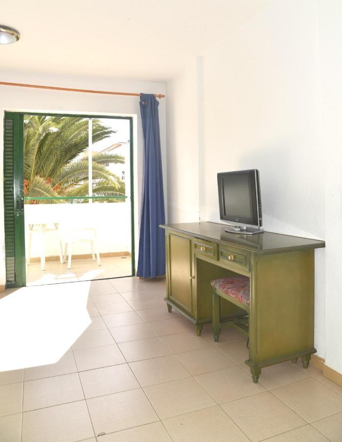 Sunny Silencio Park Apartment Арона Екстериор снимка