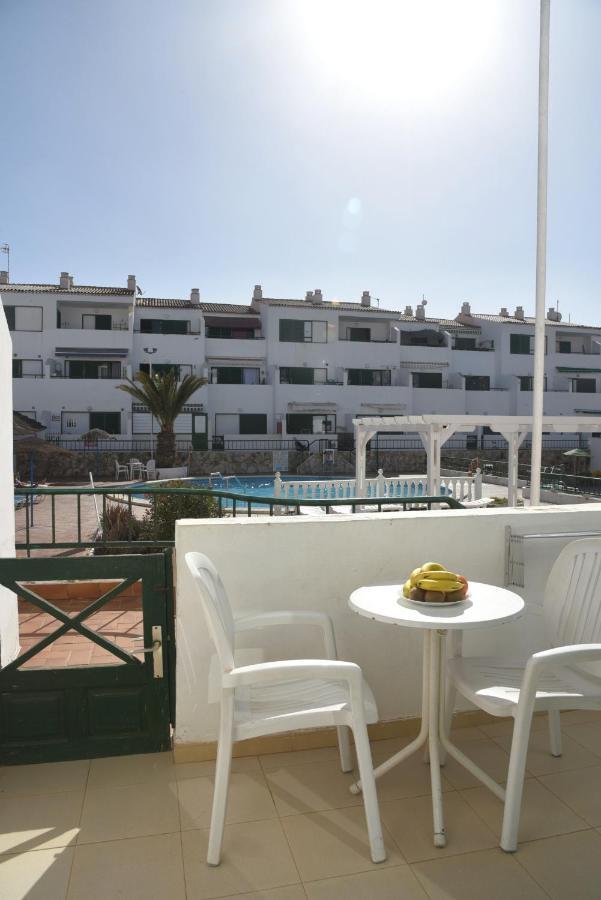 Sunny Silencio Park Apartment Арона Екстериор снимка