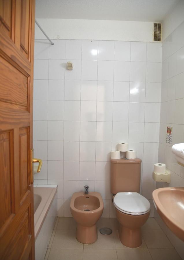 Sunny Silencio Park Apartment Арона Екстериор снимка